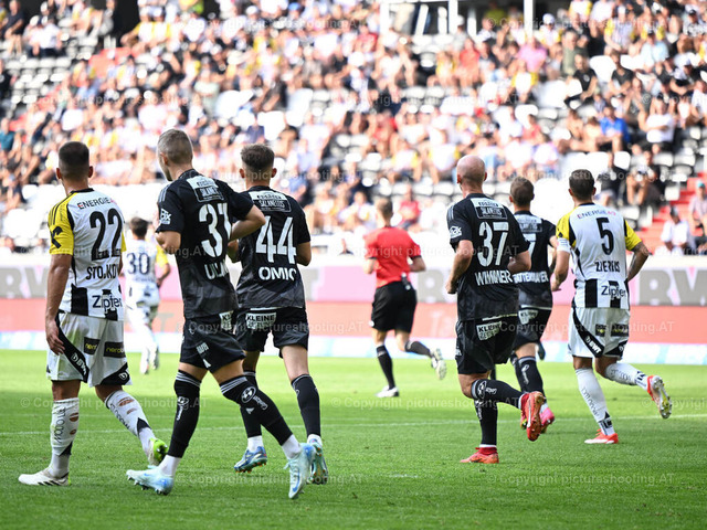 pictureshooting.AT-20240901-0033 | Image shows , LASK (weiss) vs. RZ Pellets WAC (schwarz), Sport, ADMIRAL Bundesliga, Fußball /Foto: Albert Mikovits Datum 20240901