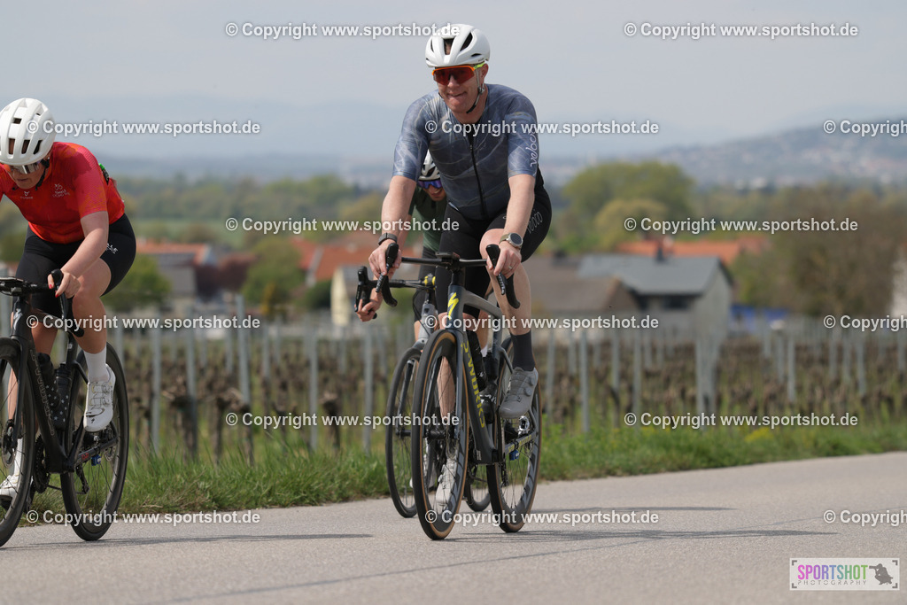 368A4522 | Neusiedlersee Radmarathon 2026@sportshot_your_pictrs #yourpictures#roadtowm2029 #nrm #neusiedlerseeradmarathon #neusiedlersee #neusiedlerseetourismus #burgenland #mörbisch #nrm26 #burgenlandtourismus #voglundco #poweredbyburgenlandtourismus #radsport #rad #marathon #ucigranfondo #visitburgenland #ucigranfondoworldseries