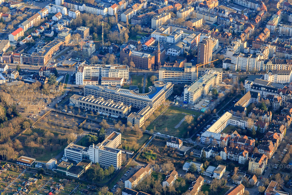 Luftbild: Haid-und-Neu-Straße mit Max Rubner-Institut, Fraunhofer-Institut für Optronik, Systemtechnik und Bildauswertung IOSB und Technologiefabrik Karlsruhe GmbH , im Ortsteil Oststadt in Karlsruhe im Bundesland Baden-Württemberg in Deutschland. Foto: IMG_145477.jpg vom 07.03.2025 durch Werner Riehm/FLY-FOTO.deWWW.MRI.BUND.DE