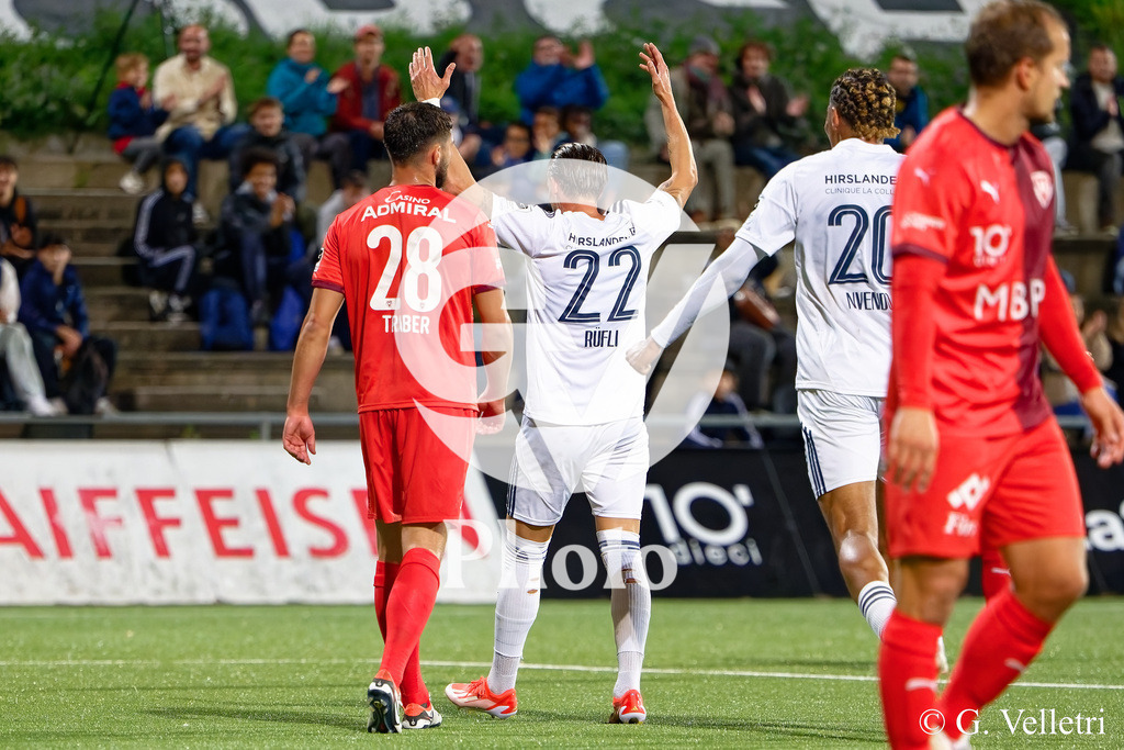 Challenge League - Etoile Carouge FC v FC Vaduz | Vincent Ruefli (22 Etoile Carouge FC) in action during the Challenge League game between Etoile Carouge FC and FC Vaduz at Stade de la Fontenette in Carouge, Switzerland