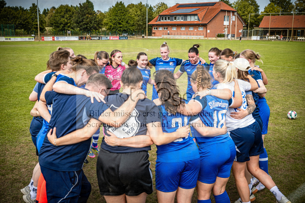 SG Bohmte/Ostercappeln/Schwagstorf - SV Harderberg - Frauen Bezirkpokal | Frauen Bezirkpokal · 1. Damen - 1. Damen · Sportplatz - Realisiert mit Pictrs.com