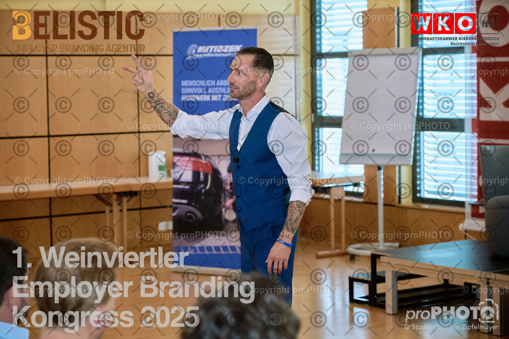 051_202509_EmployerBranding_NZ9_1665 | proPHOTO - Realisiert mit Pictrs.com