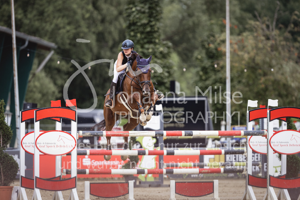 230824_Delbrueck_AmateurM2-227 | Deine schönsten Turniermomente als professionelle Fotos! Entdecke hochwertige Pferdesport-Fotografie im Online-Shop. Jetzt Fotos finden & bestellen!