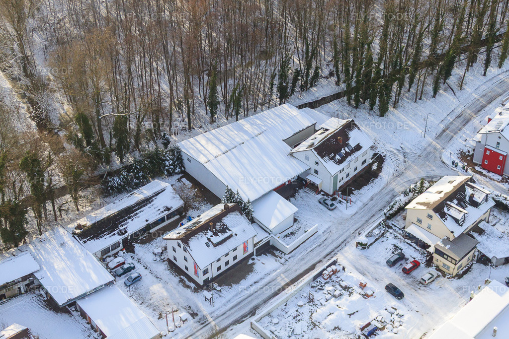 Luftbild: Elsässerstraße Fa. Frey Sondermaschinen bei Schnee im Winter in Kandel im Bundesland Rheinland-Pfalz in Deutschland. Foto: IMG_36097.jpg vom 02.01.2011 durch Werner Riehm/FLY-FOTO.dedescription - Frey Brezelschlingmaschinen und Sondermaschinen