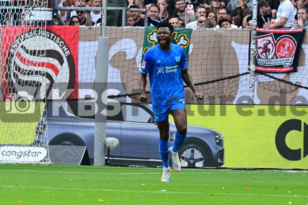 KBS Picture_FCStPauli-Bayer04Leverkusen_004 | Bayer 04 Leverkusen Torjubel zum 1:0 Torschuetze ist Tapsoba Edmond (Bayer04Leverkusen) ,Sportplatz :  Millerntor Stadion, - Realisiert mit Pictrs.com