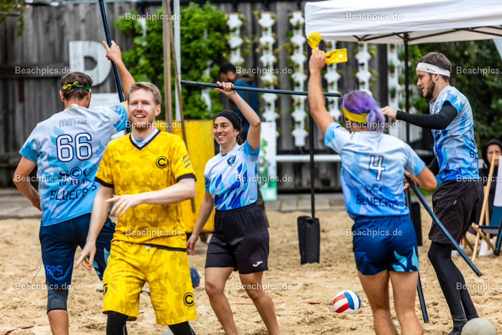 2025-200080494-Strandvölkerball-WM_1 |  23.08.2025; Berlin Foto: Gerold Rebsch - www.beachpics.de