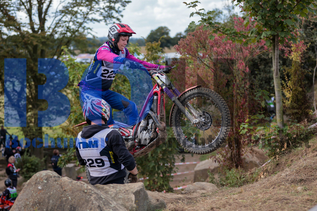 SES_DMTRIA20240929-59 | bond - Realisiert mit Pictrs.com