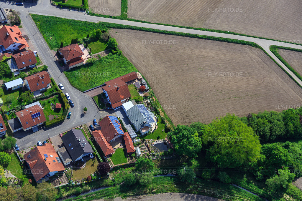 Luftbild: Ahornstr in Hagenbach im Bundesland Rheinland-Pfalz in Deutschland. Foto: IMG_078510.jpg vom 08.05.2015 durch Werner Riehm/FLY-FOTO.de