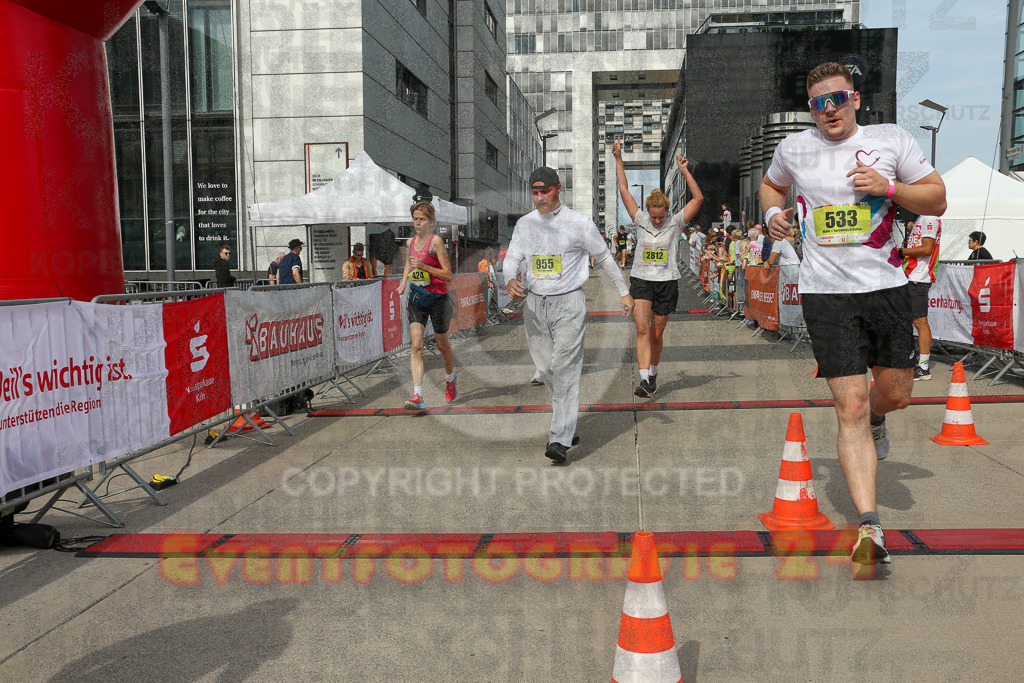 250920_1330_EX1_5077 | Sportfotografie im Rhein-Sieg Kreis, Köln, Bonn, NRW, Rheinland Pfalz, Hessen, etc. Unser Tätigkeitsfeld umfasst den Laufsport vom Volkslauf über den Marathon, Duathlon, Triathon bis zum Ultralauf wie Kölnpfad Ultra oder Schindertrail.