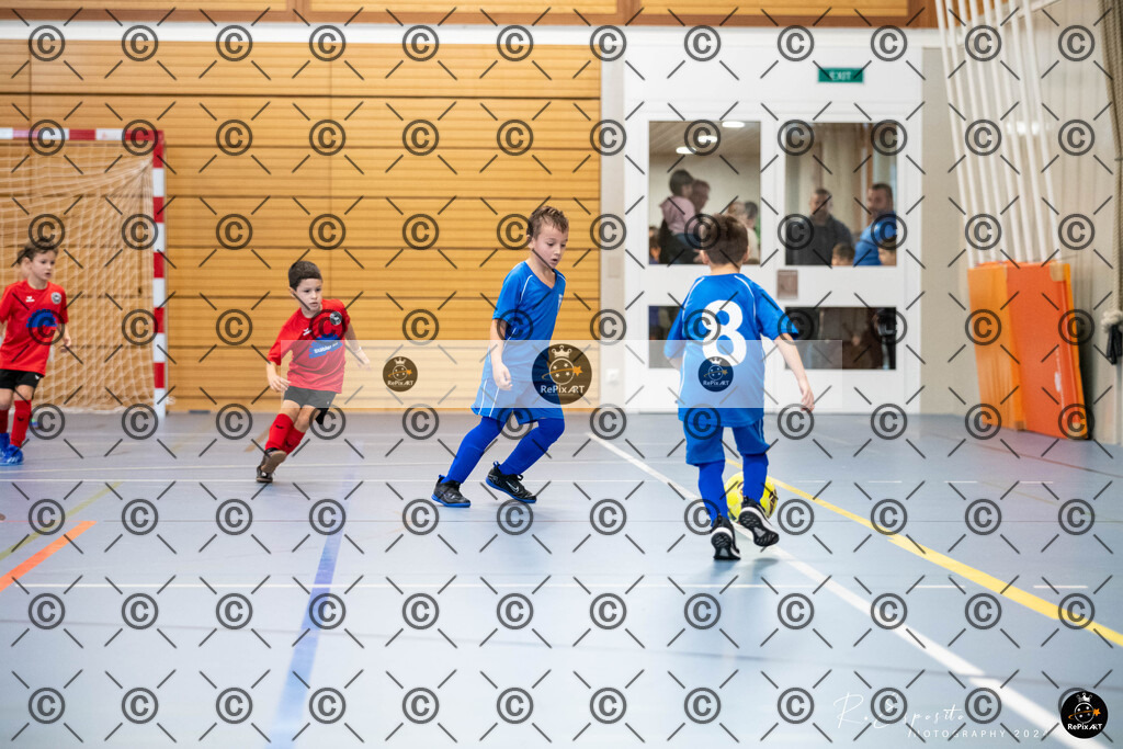 20241124_FCR-Hallenturnier-G_1_112 | Sport und Naturfotografie von Roberto Esposito zeigt echte Momente Bewegung und die Schönheit der Natur. Ausdrucksstarke Bilder schaffen Emotionen.
