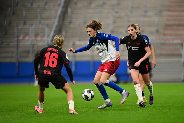Fußball I Frauen I Saison 2025-2026 I DFB-Pokal I Achtelfinale I Hamburger SV - Bayer 04 Leverkusen I 15573 | Der Sportfotograf. - Realisiert mit Pictrs.com