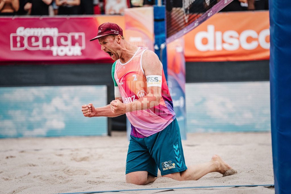 Beachvolleyball | Männer | Allianz German Beach Tour 2024 | Tourstop Kühlungsborn 2 | 17.08.2024 | Yannick Harms jubelt