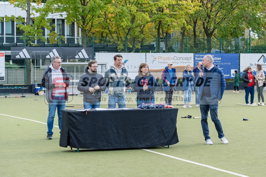 HK_20231022_106183 | Finale Deutsche Meisterschaft Feld WU16 Uhlenhorst Mülheim - Düsseldorfer HC am 22.10.2023 DHC, Düsseldorf ,