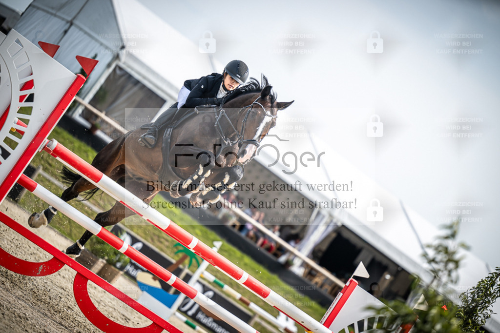 DOS_9055 | Entdecke hochwertige Reitturnierfotos von Foto Oger. Professionell, emotional und authentisch – jetzt Lieblingsmomente im Shop bestellen. - Realisiert mit Pictrs.com