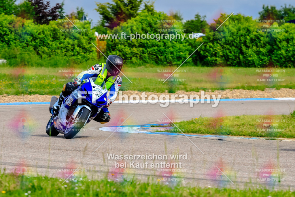 MotoTeam-8651 | Hier findet Ihr Bilder von Touristenfahrten auf der Nürburgring Nordschleife oder von anderen Veranstaltungen die ich besucht habe. Viel Spass beim Durch Schauen 