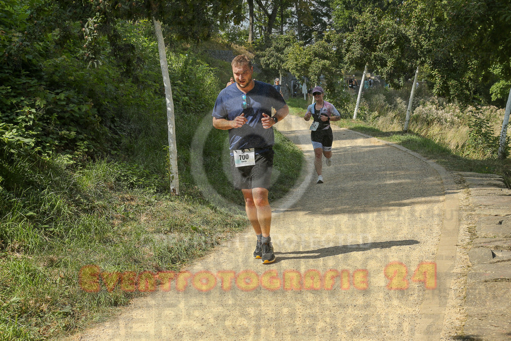 250824_1449_EX1_7697 | Sportfotografie im Rhein-Sieg Kreis, Köln, Bonn, NRW, Rheinland Pfalz, Hessen, etc. Unser Tätigkeitsfeld umfasst den Laufsport vom Volkslauf über den Marathon, Duathlon, Triathon bis zum Ultralauf wie Kölnpfad Ultra oder Schindertrail.