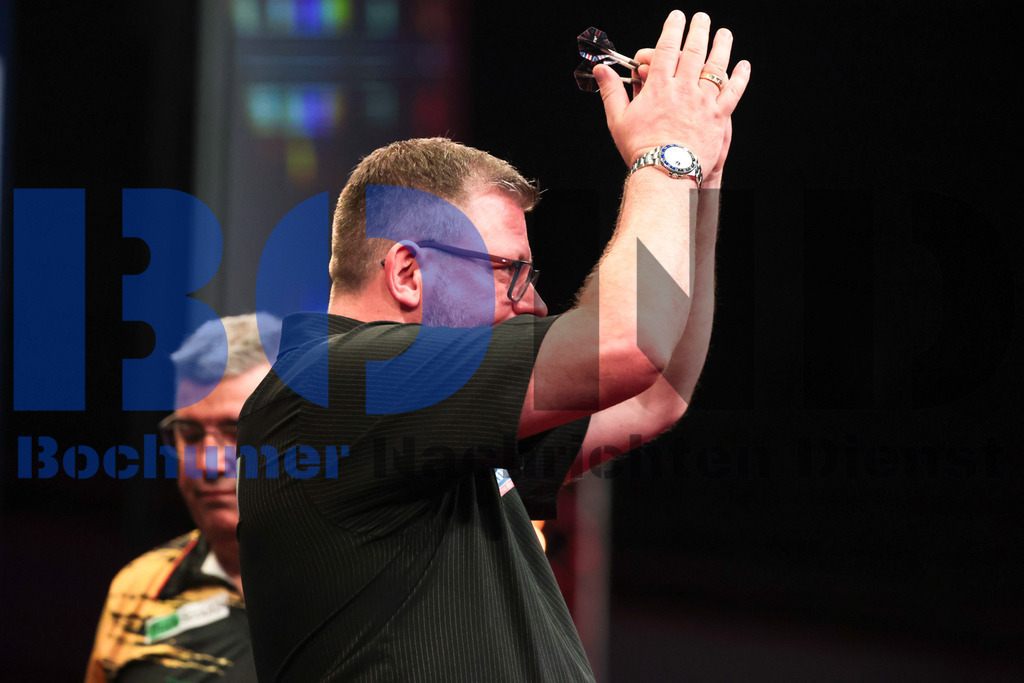  28.10.2023 - 
 | Sebastian Sendlak / Bochumer Nachrichtendienst (BOND) - PDC European Darts Championship: Achtelfinale - Realisiert mit Pictrs.com