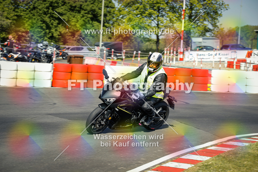 OBK_Mai_Martina_Markus-10309 | Hier findet Ihr Bilder von Touristenfahrten auf der Nürburgring Nordschleife oder von anderen Veranstaltungen die ich besucht habe. Viel Spass beim Durch Schauen 