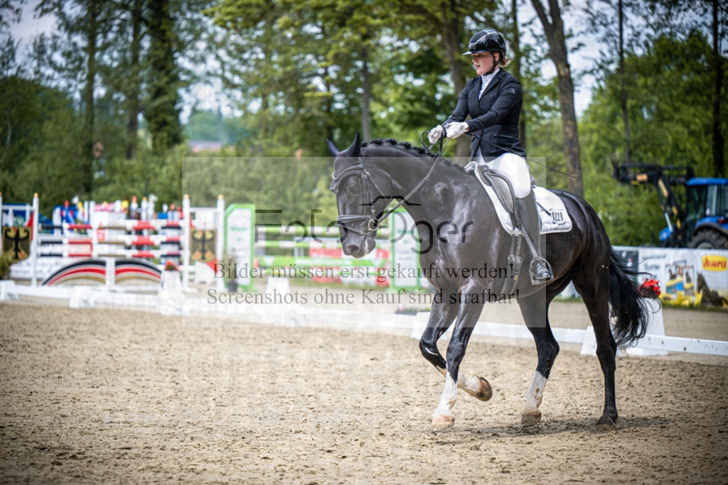 DOS_1296 | Reitturnier Venne - Realisiert mit Pictrs.com