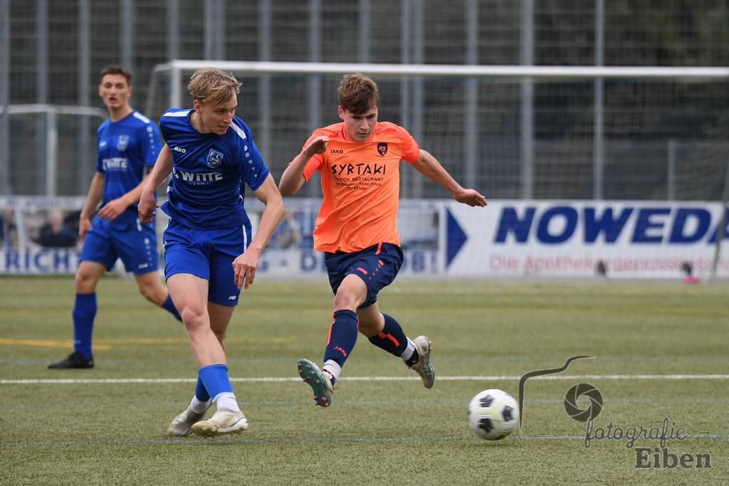 FC Rastede-JFV Leer | A-Jugend Bezirksliga; FC Rastede (blau)-JFV Leer (orange) am 07.10.2023; in Rastede (Sportanlage Köttersweg), Photo: Philip Eiben 2023 - Realisiert mit Pictrs.com