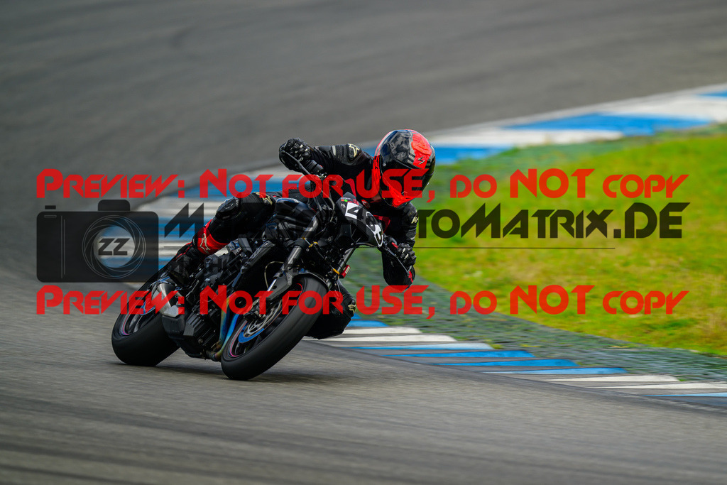 MaZZes_FotoMatrix_240615_6007705_6933 | ROT