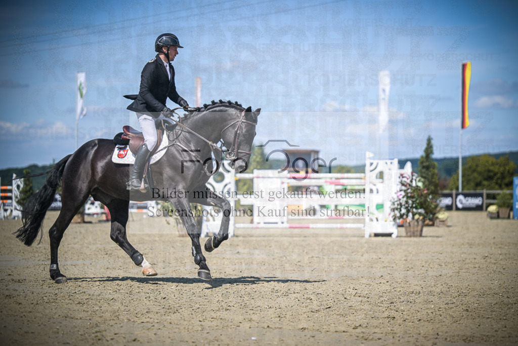 DOS_4452 | Entdecke hochwertige Reitturnierfotos von Foto Oger. Professionell, emotional und authentisch – jetzt Lieblingsmomente im Shop bestellen.Deutschlandweite Turnierfotografie. - Realisiert mit Pictrs.com