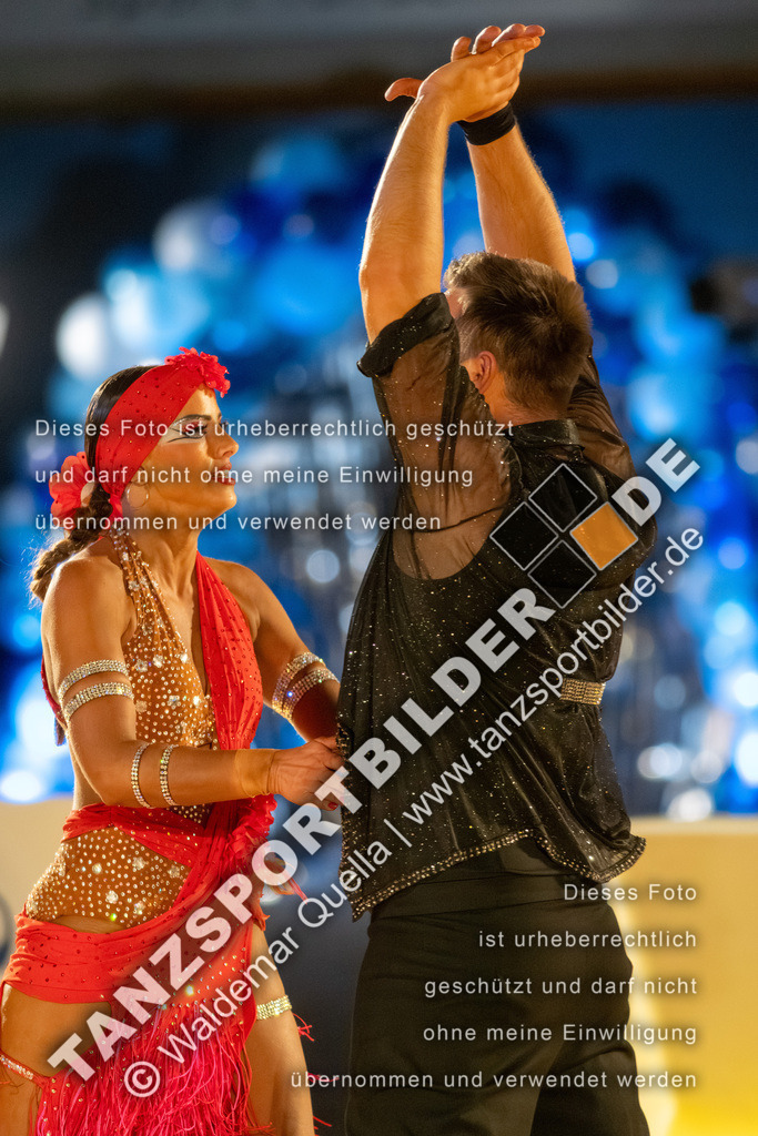 20260321-13370 | Hier finden Sie Tanz Bilder vom Latein und Standard Formationen tanzen. Sportbilder vom Tanzsport. Schöne Fotos und von Weltmeisterschaft, Europameisterschaft, Bundesliga, Regionalliga, Oberliga und Landesliga sowie von GOC Stuttgart, DanceComp, WM Bremen