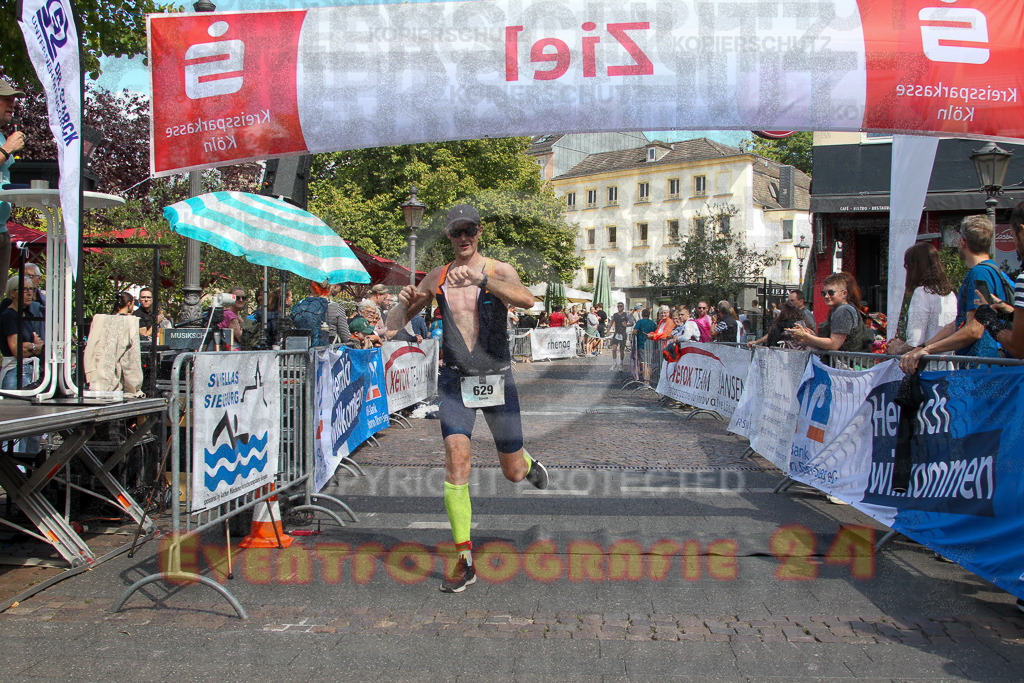 250824_1433_EV4_1913 | Sportfotografie im Rhein-Sieg Kreis, Köln, Bonn, NRW, Rheinland Pfalz, Hessen, etc. Unser Tätigkeitsfeld umfasst den Laufsport vom Volkslauf über den Marathon, Duathlon, Triathon bis zum Ultralauf wie Kölnpfad Ultra oder Schindertrail.