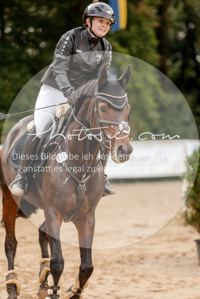 3I6A6638 | Stimmungsvolle Portraits und Reitsportfotografie im Ruhrgebiet und im Münsterland.

Pferdefotografie, Hundefotografie, Tierfotografie, Reportagen, Portraits von Tier und Mensch, Turnierfotografie in Bochum, Recklinghausen, Marl, Haltern am See, Dülmen.. - Realisiert mit Pictrs.com