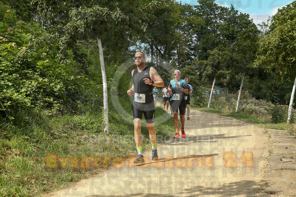 250824_1414_EX1_5493 | Sportfotografie im Rhein-Sieg Kreis, Köln, Bonn, NRW, Rheinland Pfalz, Hessen, etc. Unser Tätigkeitsfeld umfasst den Laufsport vom Volkslauf über den Marathon, Duathlon, Triathon bis zum Ultralauf wie Kölnpfad Ultra oder Schindertrail.