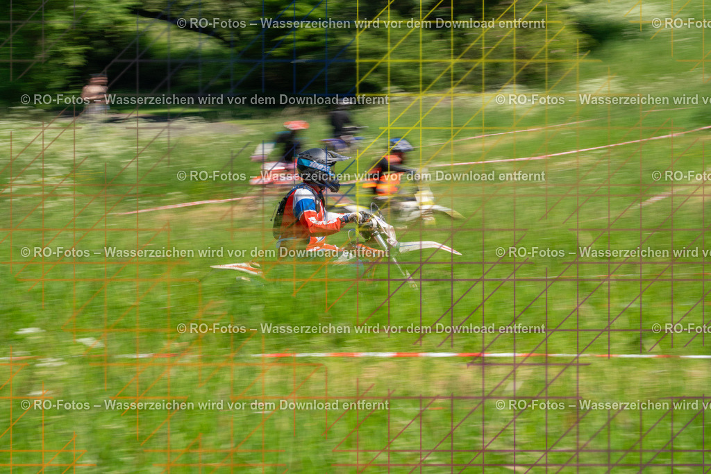 Wolfshausen 2 Lauf -685 | Sportfotografie von RO-Fotos: Motorsport, Motocross, Enduro, Laufveranstaltungen und Triathlon. Professionelle Fotos von Sportlern und Events. - Realisiert mit Pictrs.com