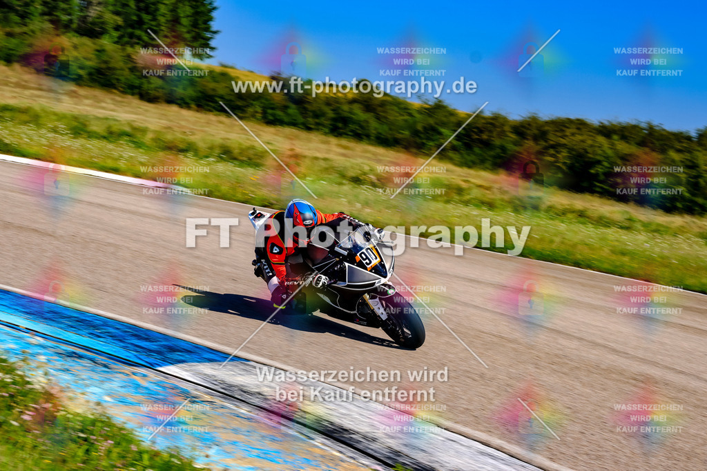 090-2719 | Hier findet Ihr Bilder von Touristenfahrten auf der Nürburgring Nordschleife oder von anderen Veranstaltungen die ich besucht habe. Viel Spass beim Durch Schauen 