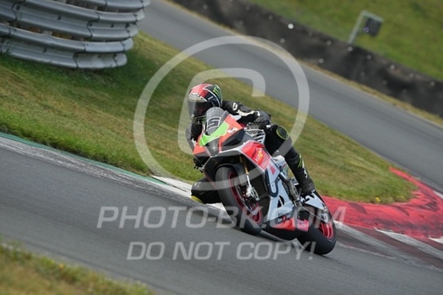 2024_08_17_PBK_34733 | Sportfotografie; SlowMotion; Video; Rennstrecke; Hafeneger; Speer; Racing; RSE; BMW; CBO; Trackday; Motorsportarena; Hockenheimring; Brno; Most; Barcelona; Valencia