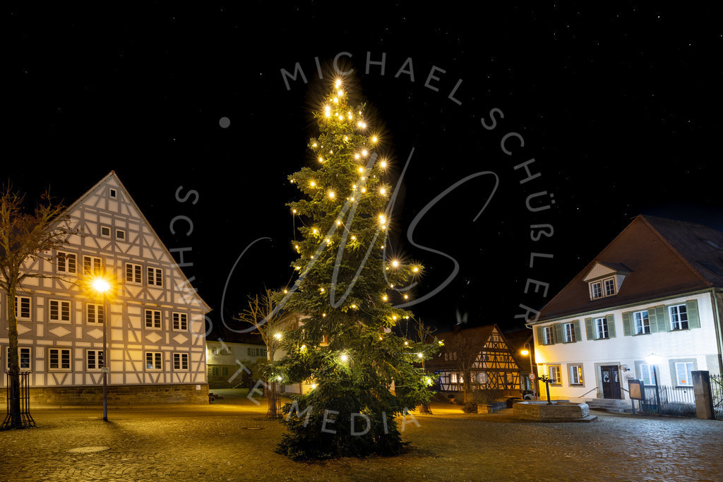 Weihnachtsbaum in Hemmingen | Schwotte Media - Realisiert mit Pictrs.com