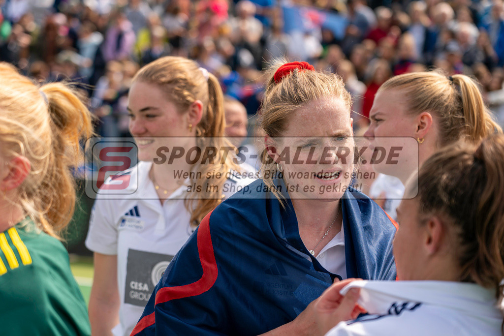 Final4_20240519-1309-0012 | Bonn, Deutschland, 19.05.2024:  in Aktion waehrend des Spiels der Deutsche Feldhockey-Meisterschaften 2024 zwischen Final 4 Damen Finale Düsseldorfer HC - Mannheimer HC im Bonner THV am 19.05.2024 in Bonn, Deutschland. (Foto von Stephan Fehrmann)

Bonn, Germany, 19.05.2024:  in action during the game of Deutsche Feldhockey-Meisterschaften 2024 between Final 4 Damen Finale Düsseldorfer HC - Mannheimer HC in Bonner THV at 19.05.2024 in Bonn, Deutschland. (Foto from Stephan Fehrmann)