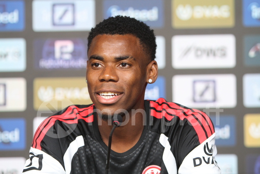 Raphael_Onyedika | Online-Shop | monipfaff.de - Realisiert mit Pictrs.com