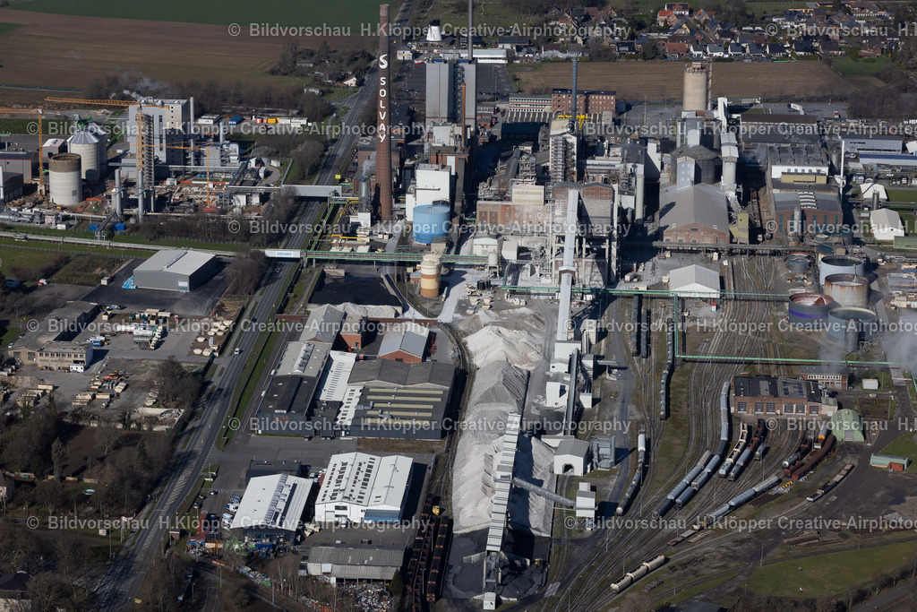 Luftbilder Xantener Str._Solvay Chemicals GmbH_47495 Rheinberg-1454 | Aerial view industry ,Xantener Str., Rheinberg ,Solvay Chemicals GmbH,Germany , Europe , North Rhine-Westphalia,Germany,Europe - Realisiert mit Pictrs.com
