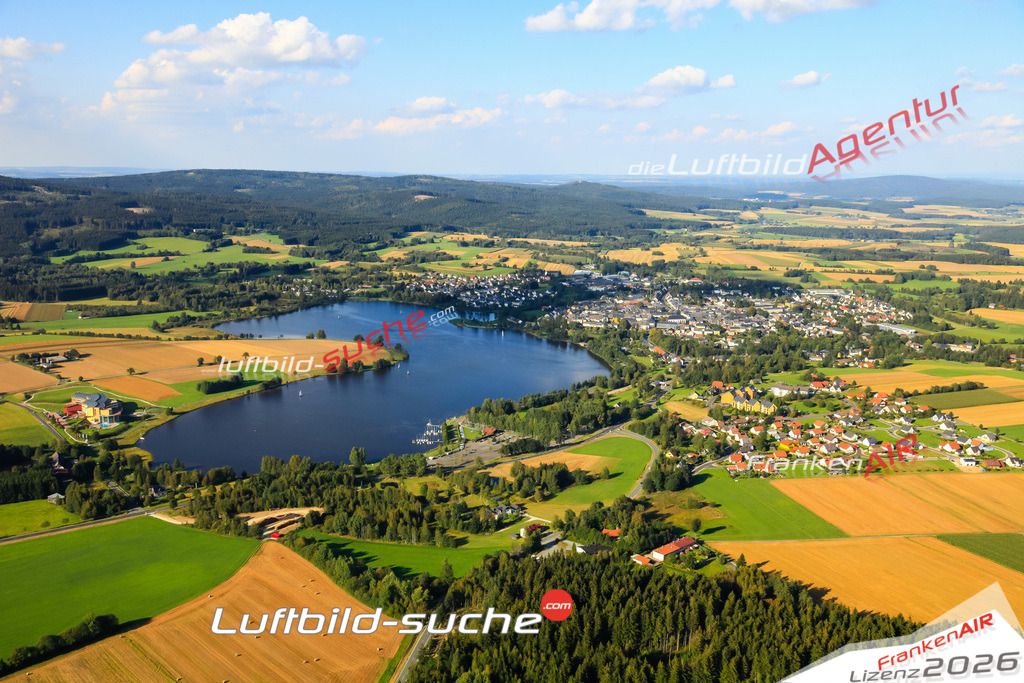 Die Luftaufnahme See - Weissenstadt wurde vom UL-Flugzeug (keine Drohne) aus fotografiert.Hohe Druck- Auflösung-die Geschenkidee!