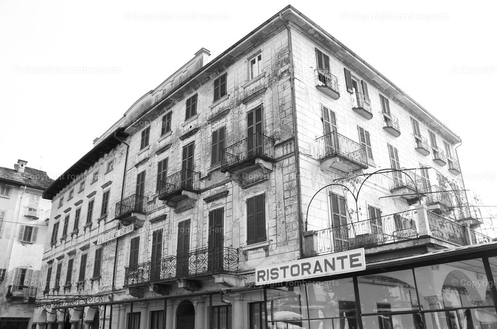 IMG_8806 | romberg-arts, romberg-arts.de, www.romberg-arts.de, Foto_Online_Shop, Julia Fuhrmann, Köln, Fotos, Fotografie, Fotokunst, Kunstdrucke, Naturfotos, Aktfotos, Nacktfotos, schwarz_weiß_Fotos, Blumenfotos, Blumen, Tiere, Beton, Korrosion, Lächeln, Drucke