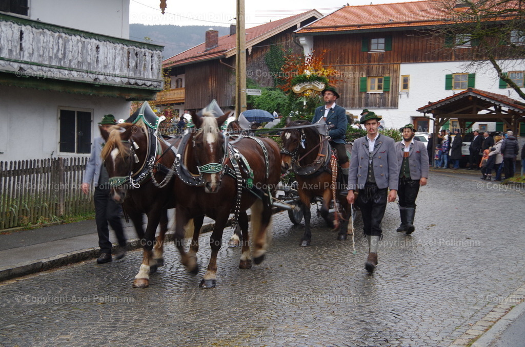 IMGP9047 | fotografiert von Axel PollmannLeonhardi Wallfahrt Benediktbeuern und Murnau, Fronleichnam, Fasching, Landschaft im Loisachtal und Benediktbeuern  - Realisiert mit Pictrs.com