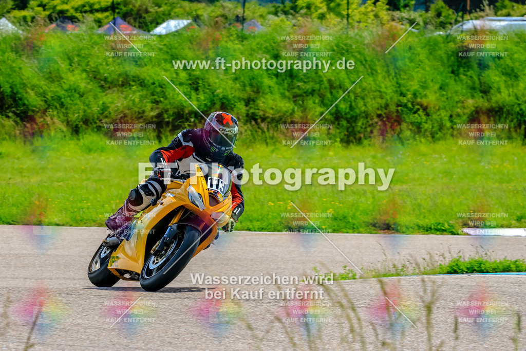 MotoTeam-0339 | Hier findet Ihr Bilder von Touristenfahrten auf der Nürburgring Nordschleife oder von anderen Veranstaltungen die ich besucht habe. Viel Spass beim Durch Schauen 