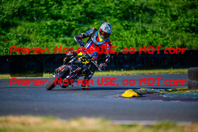 MaZZes_FotoMatrix_230930_1378 | UE40