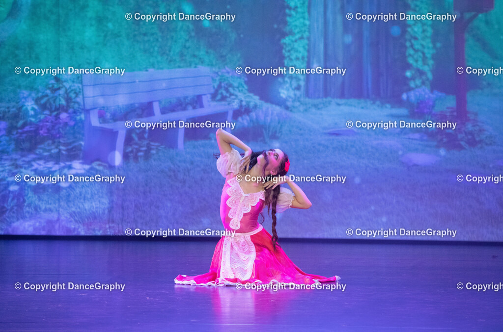 GPHY2105 | DanceGraphy - Realisiert mit Pictrs.com