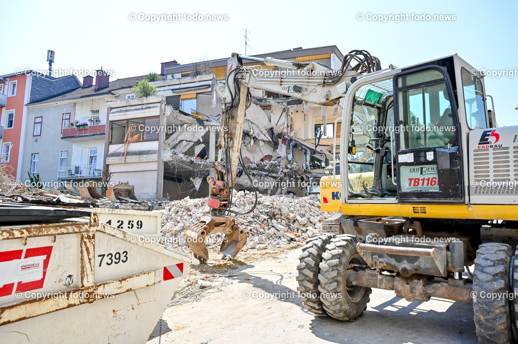 Linz_ Abbruchhaus Aubergstrasse_ 17.08.2023-12 | 17.08.2023, Linz, AUT, Aubergstrasse, Abbruchhaus, im Bild Linz, Abbruchhaus Aubergstrasse, Baustelle, Absperrung, gesperrt, Einsturzgefahr