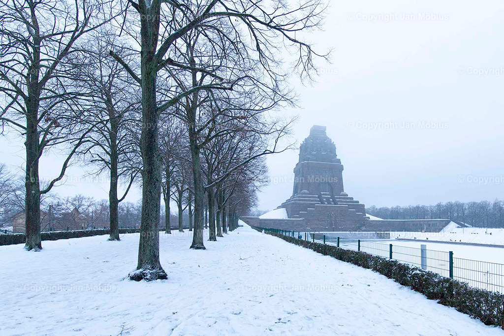 _M5D5211 | Leipzig Wandbilder Drucke Prints Leinwand Stadtmotive Leipzig Fotosdruck Kunstdrucke Bilder Leipzig Stadtansichten Acrylglasbilder Leipzig Wanddeko Fine Art Prints Wandbilder Büro Leipzig Bilder Praxis Zuhause Bilderdruck Poster Posterlounge Kunstdrucke - Realisiert mit Pictrs.com