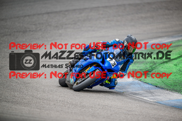 MaZZes_FotoMatrix_240702_6007705_0485 | WEISS