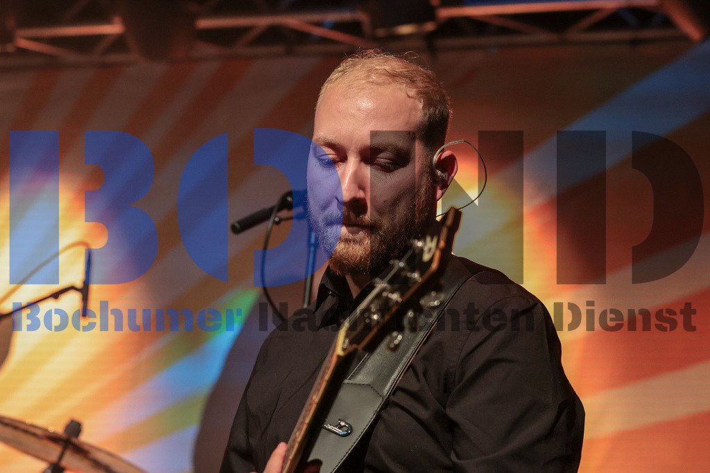 SES_GEBZFR20250828-40 | bond - Realisiert mit Pictrs.com