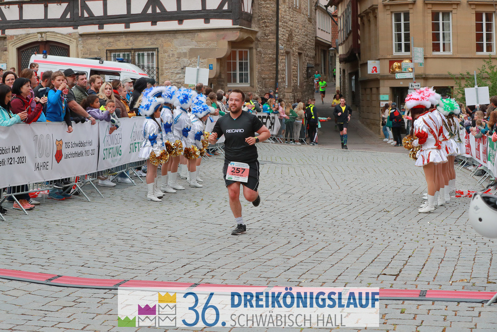 VR Bank Hauptlauf 10km | 3königslauf 2022 VR Bank Hauptlauf - Realisiert mit Pictrs.com