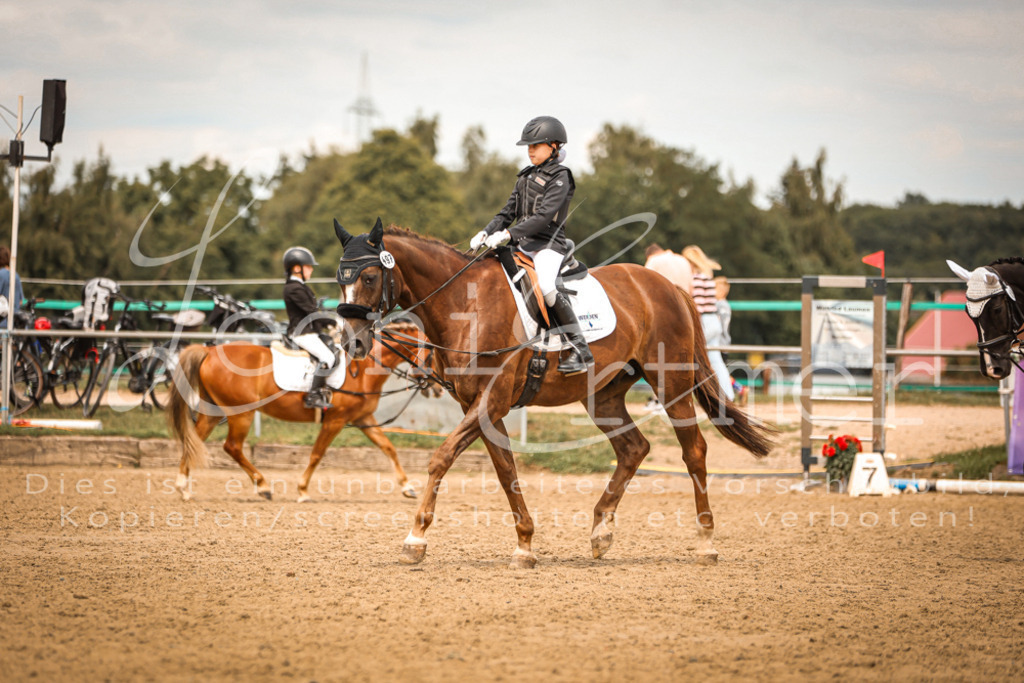 02.SoRWB00212 | Leoni Ertmer Photography - Realisiert mit Pictrs.com