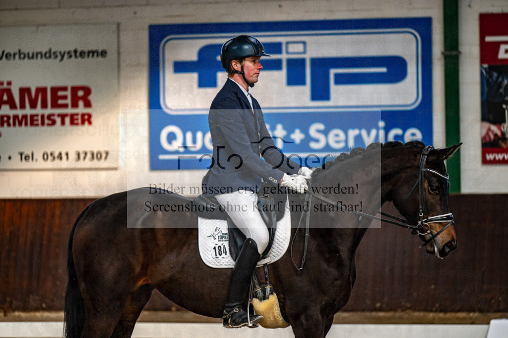 20240308-DOS_4506 | Entdecke hochwertige Reitturnierfotos von Foto Oger. Professionell, emotional und authentisch – jetzt Lieblingsmomente im Shop bestellen.Deutschlandweite Turnierfotografie. - Realisiert mit Pictrs.com